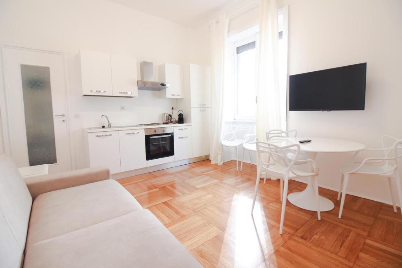 Duomo Charme Apartment Милано Екстериор снимка